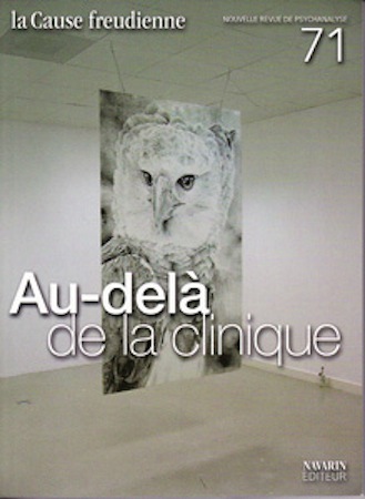 Au-delà de la clinique